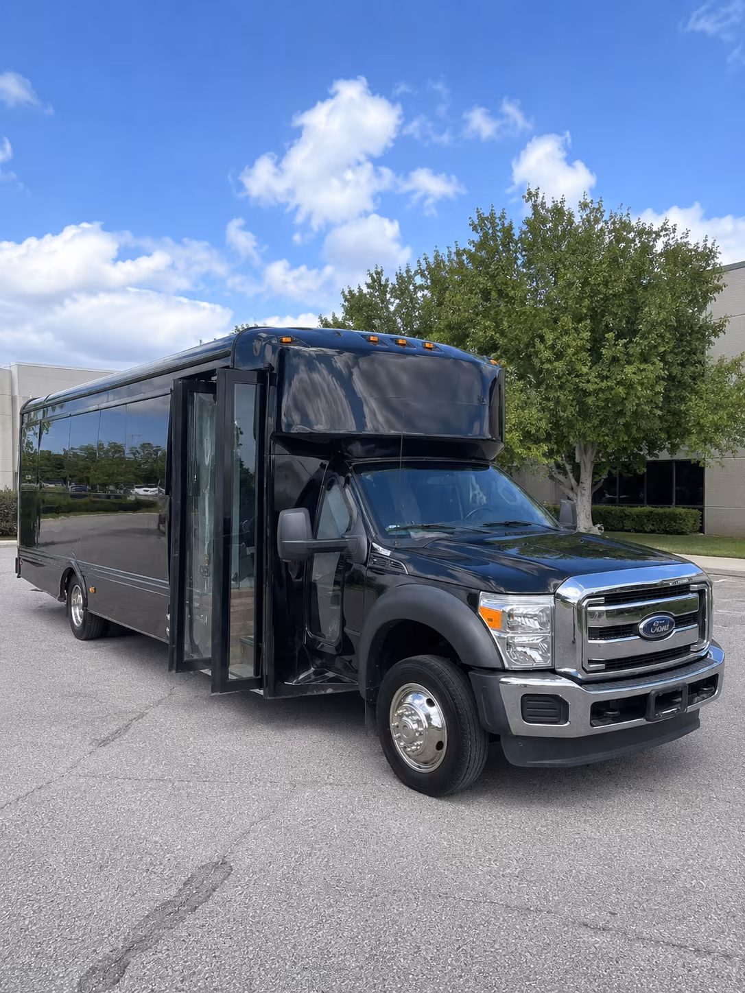 15 Passenger Party Bus