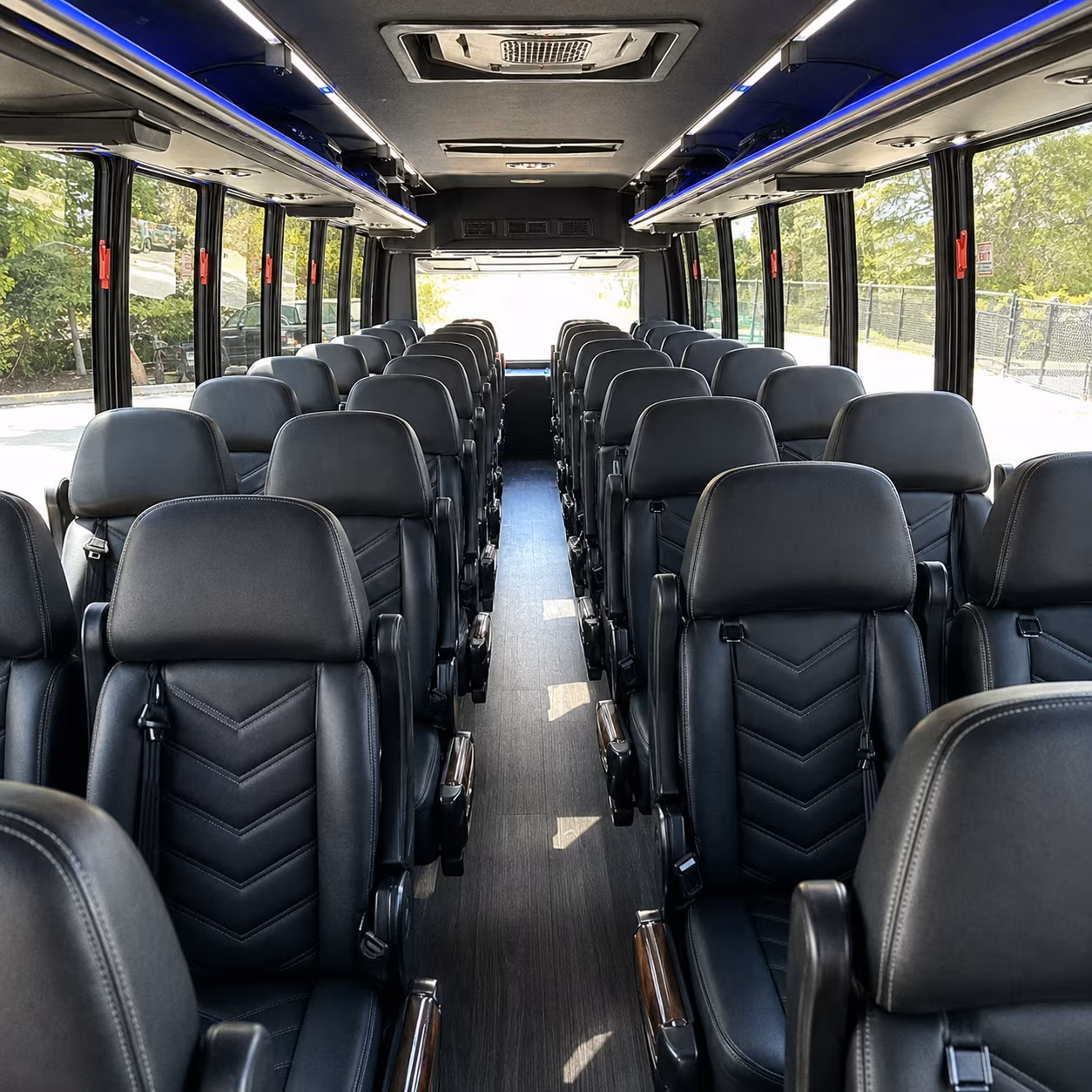 Arlington Airport Shuttles & Transportation