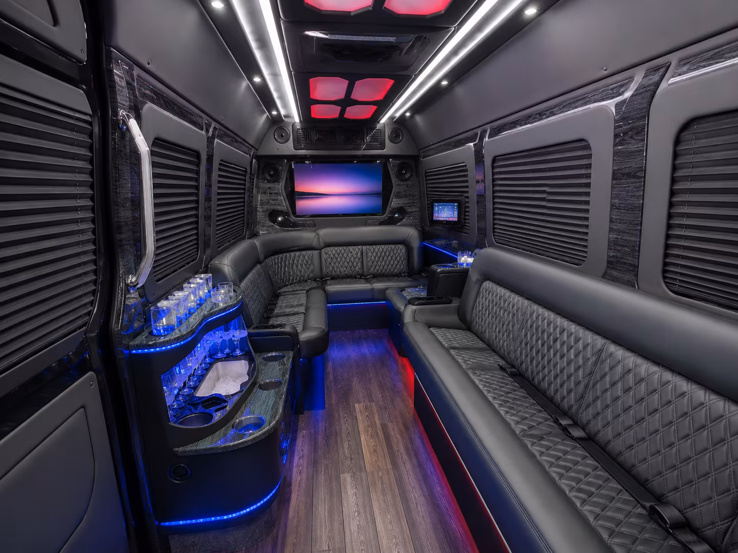 Fort Worth Airport Shuttle & Transportation party bus exterior