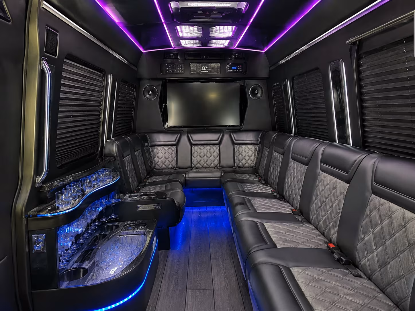 Fort Worth Airport Shuttle & Transportation party bus exterior